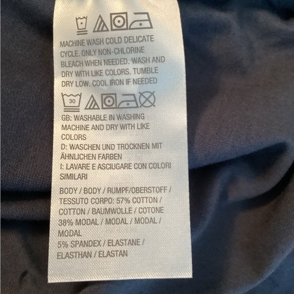 Bishop +Young  pebbled satin twice karlie gray blouse‎ size M - Picture 7 of 10